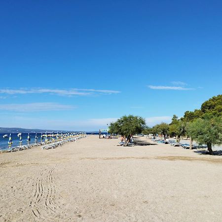 Ferienwohnung Am Sandstrand Omiš Esterno foto